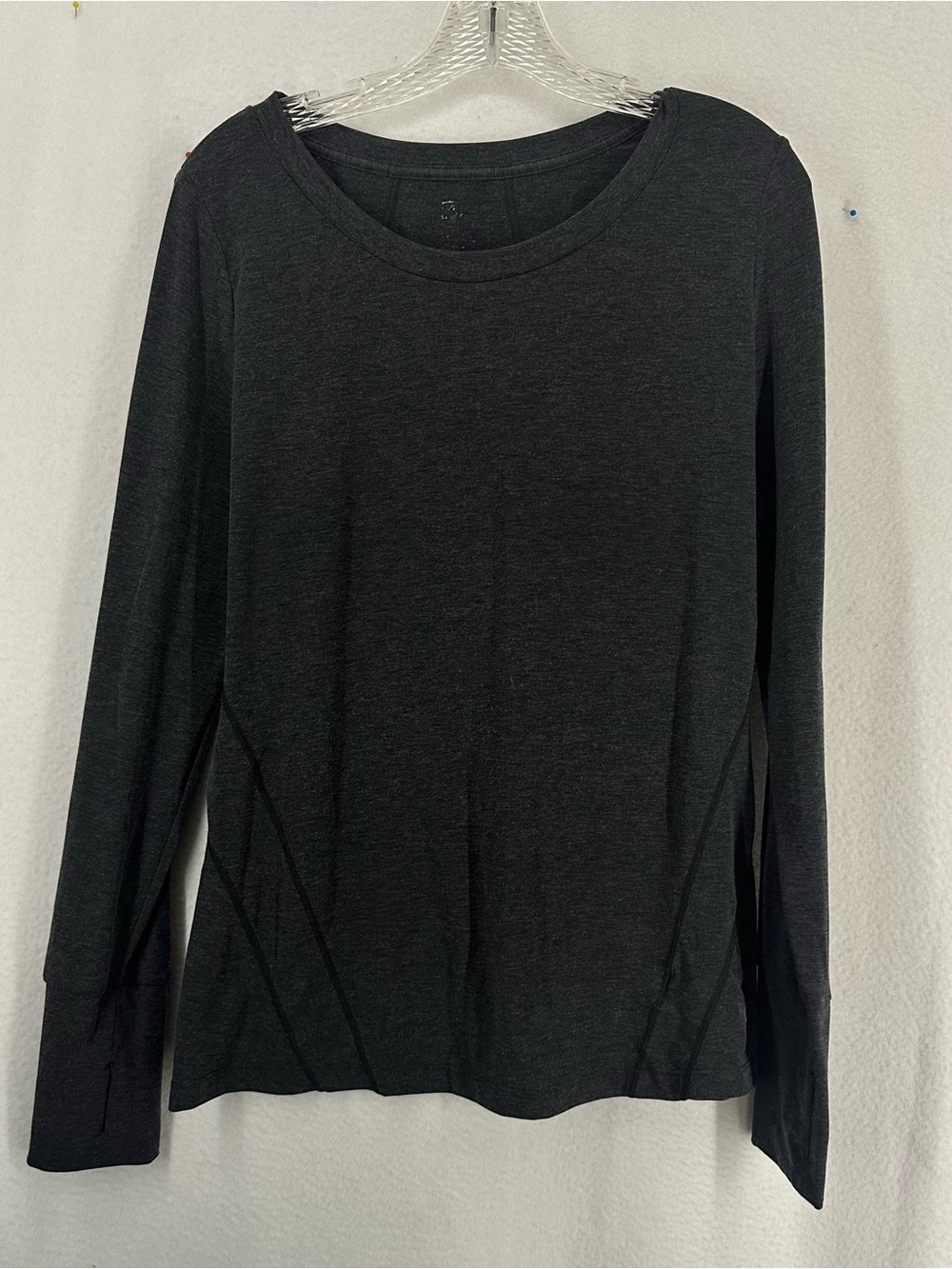 Gap Women’s Long Sleeve Performance Athletic Top Gray Thumbhole Shirt Medium